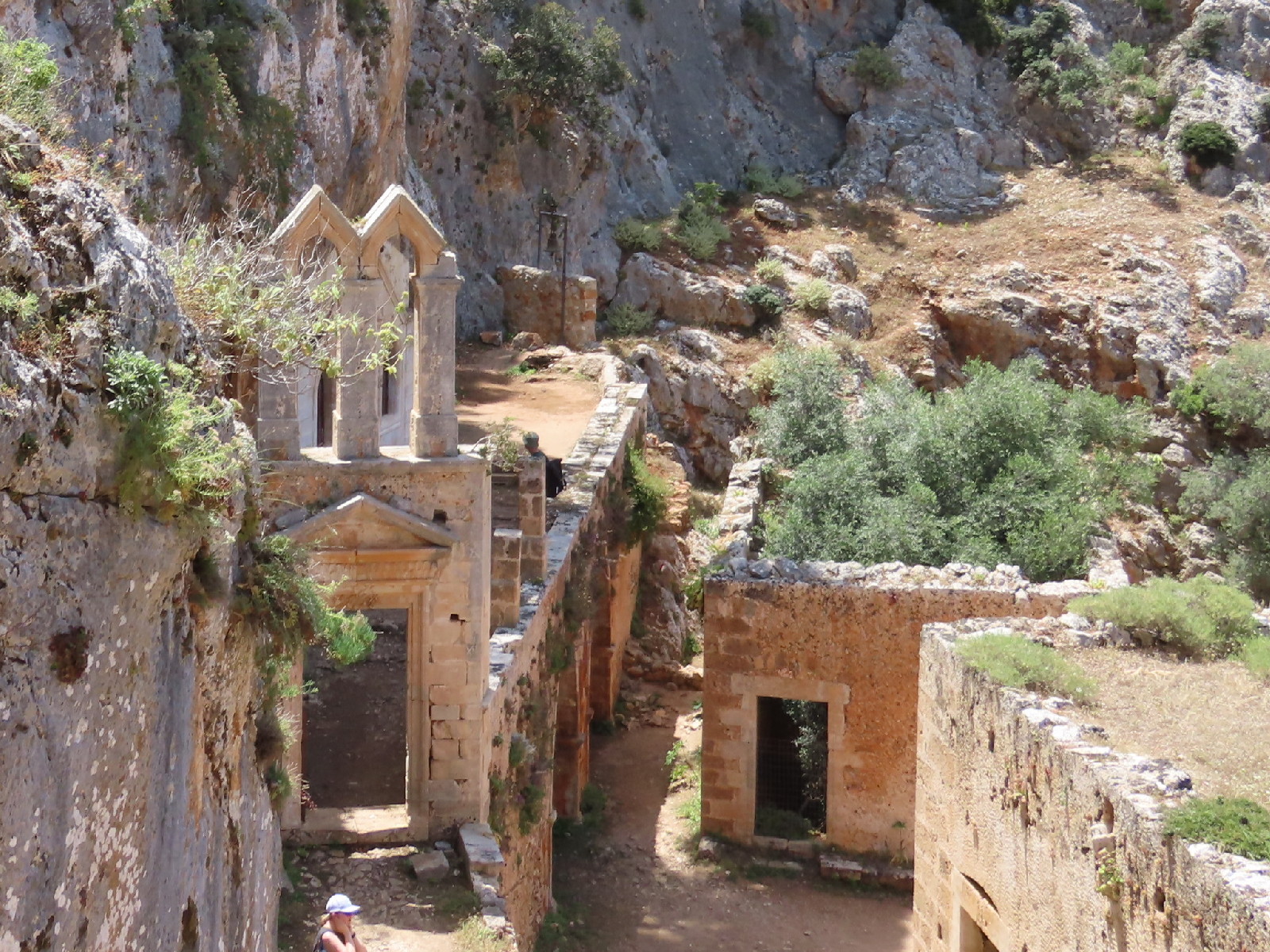 Szent�ly a barlangban